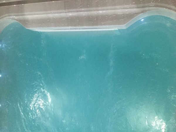 spa de nage Storm pro + spa cookies 3 places par Blue Lagoon spas