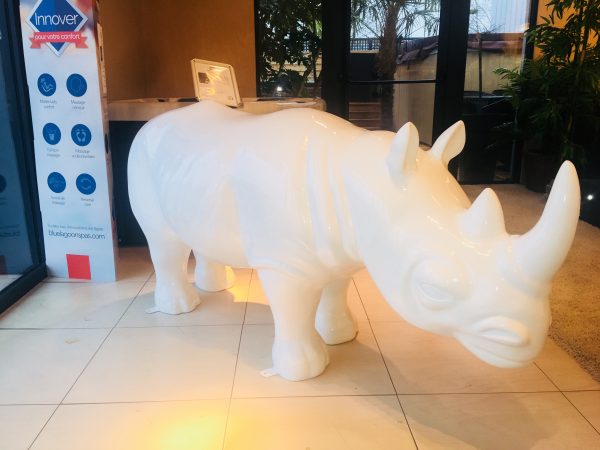 Statue Rhinocéros