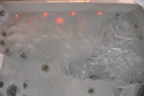 SPA  COOKIES TURBOFLOW ,3 places, 33 jets,  Gamme LOISIR