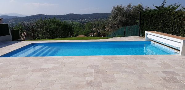 Piscine Coque Polyester Gamme WIDE