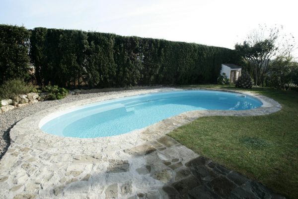 Piscine Coque Polyester Gamme WIDE