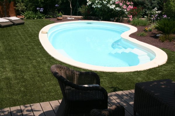 Piscine Coque Polyester Gamme ELLIPTIC