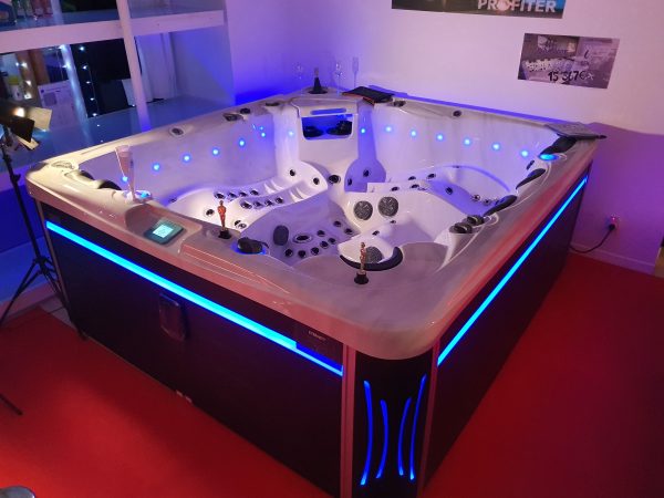 spa eternity 6 places thérapeutique par blue lagoon spas