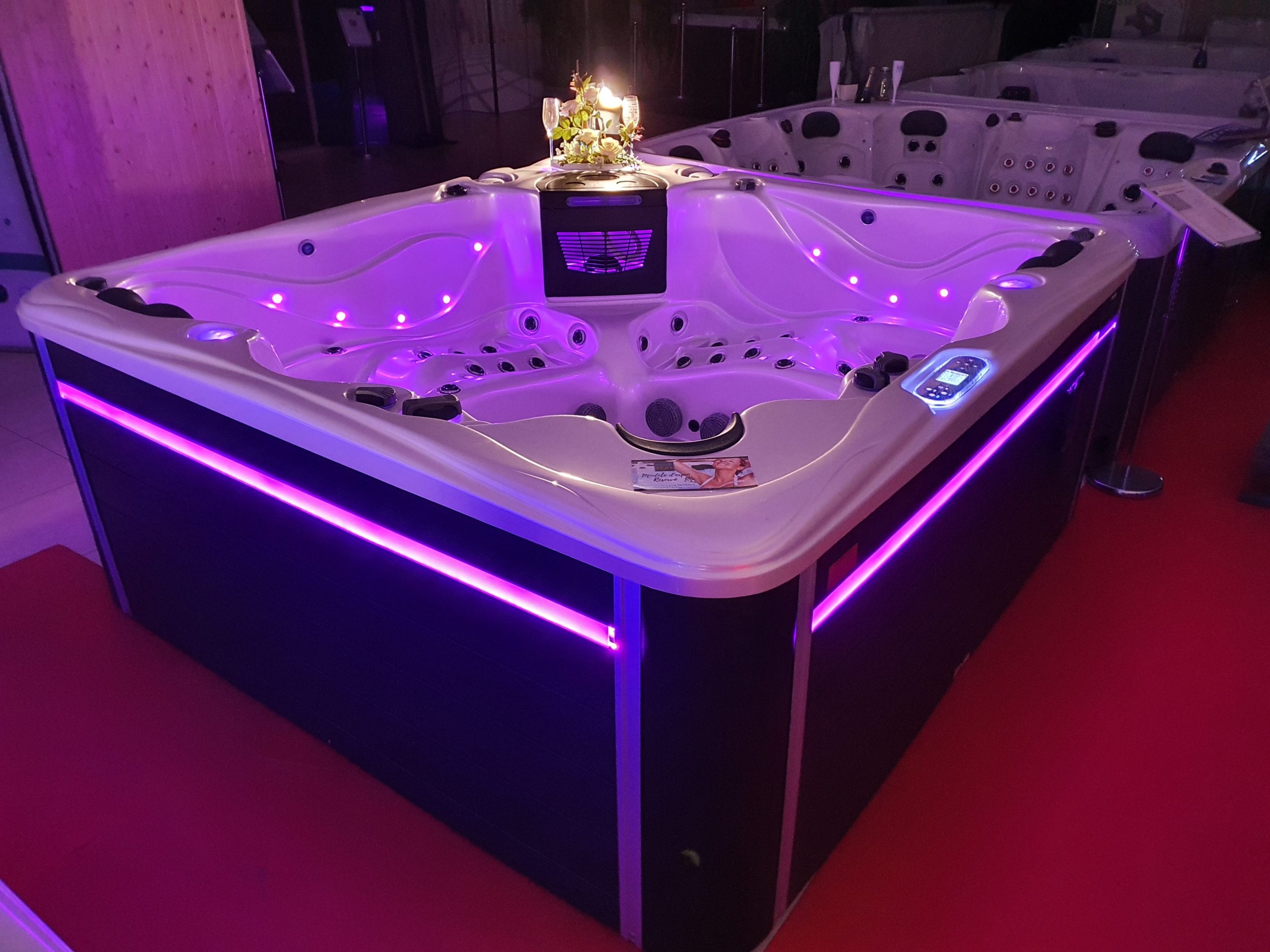 OFFRE DUO SPA INFINY + ABRIS COVANA motorisé